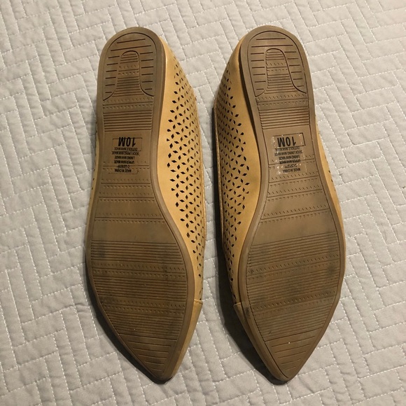 Tan Flats - Picture 5 of 5